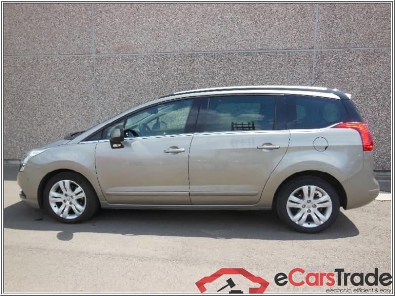 PEUGEOT 5008 2.0 HDI 150 CV DPF PREMIUM PACK  7PL NAVI PANO Head-Up #3