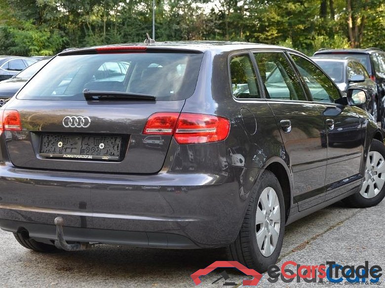 Audi A3 SB 1.6 TDie Attraction Start/St DPF 105Hp Leather Navi Klima PDC... #3