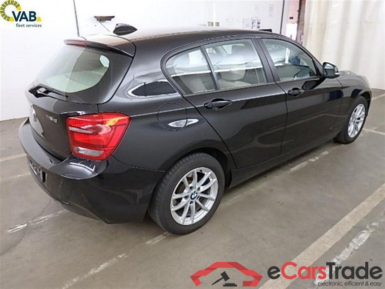 BMW 1 HATCH DIESEL - 2011 118 d 100kw/136pk 5D/P M6 LEDER #2