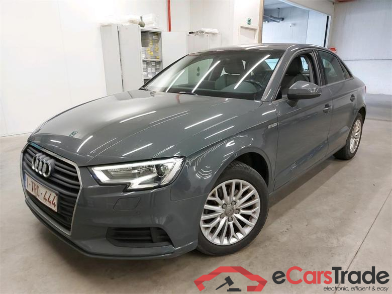  AUDI - A3 BERLINE TDI 116PK S-Tronic Pack Business+ With Sport Seats & APS Front & Rear 