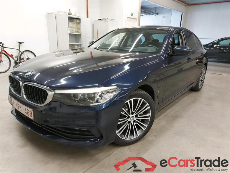  BMW - 5 BERLINE 530eA 252PK iPerformance Sport Line Pack Corporate & Driving Assistant+ & Innovation With Head Up & Park Assist Plus * HYBRID * 