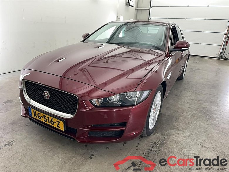 Jaguar XE Jaguar XE 2.0 E-Performance 163pk Pure 4d #1