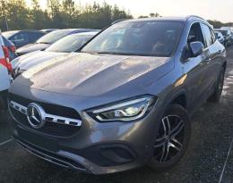 Mercedes GLA 200 D Aut. LED-Xenon Widescreen Navi 1/2 Sport-Leather Camera KeylessGo Klima PDC ...