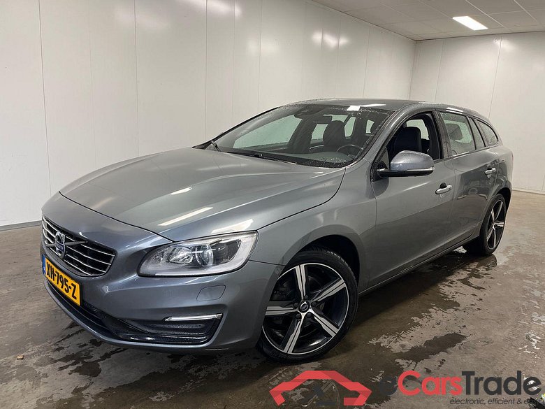 VOLVO V60 1.5 T3 Polar+ Dynamic #1