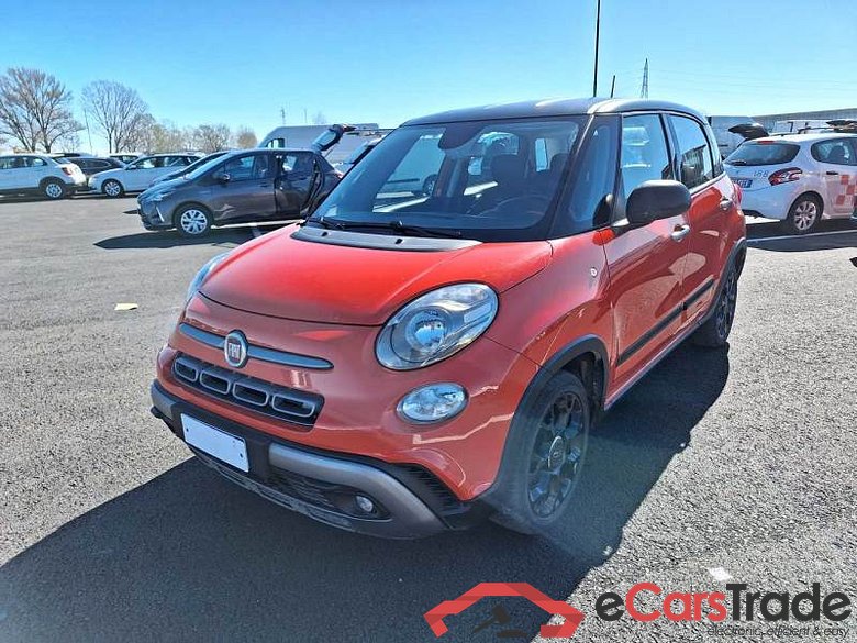 Fiat 16 FIAT 500L / 2017 / 5P / MONOVOLUME CROSS 1.6 MULTIJET 120CV #1