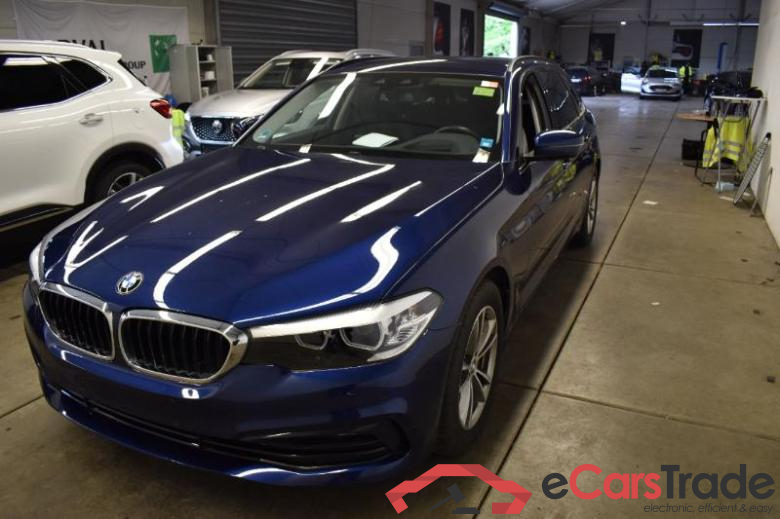 BMW 5-Serie Touring ´16 Baureihe 5 Touring 530 i xDrive Sport Line 2.0 185KW AT8 E6dT