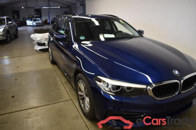 BMW 5-Serie Touring ´16 Baureihe 5 Touring 530 i xDrive Sport Line 2.0 185KW AT8 E6dT #2