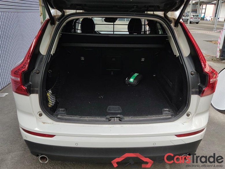 Volvo XC60 ´17 XC60 Momentum Pro AWD 2.0 B4 145KW AT8 E6dT #1