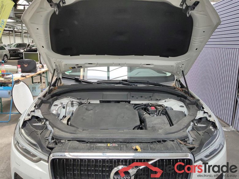 Volvo XC60 ´17 XC60 Momentum Pro AWD 2.0 B4 145KW AT8 E6dT #5