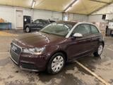 AUDI A1 1.6 TDi Attraction #0