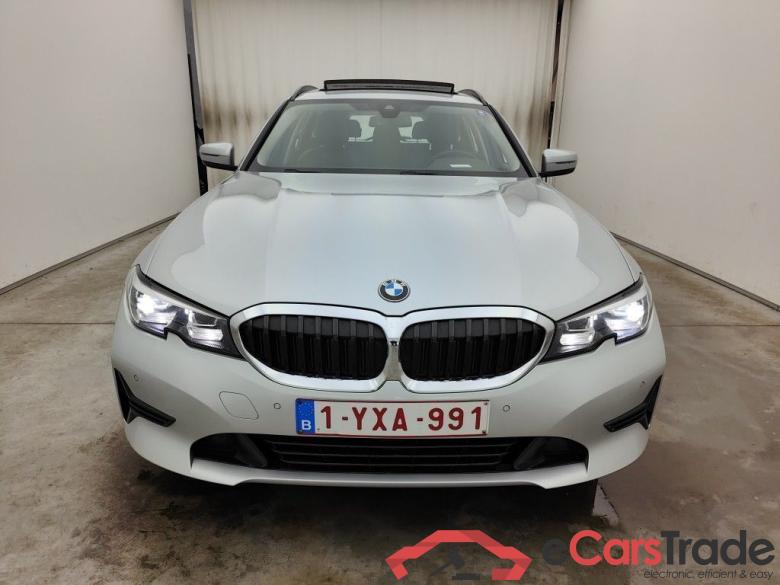 BMW 3 Reeks Touring 318dA (110 kW) 5d #1