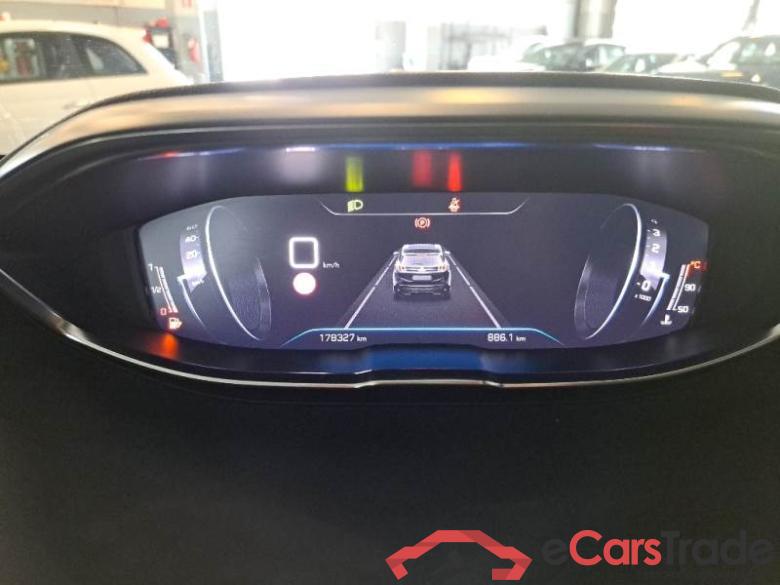 Peugeot 1 PEUGEOT 3008 / 2020 / 5P / SUV BLUEHDI 130 SeS ALLURE #4