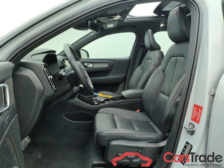 VOLVO XC40 1.5 T5 180 Recharge R-Design DCT 5d #6