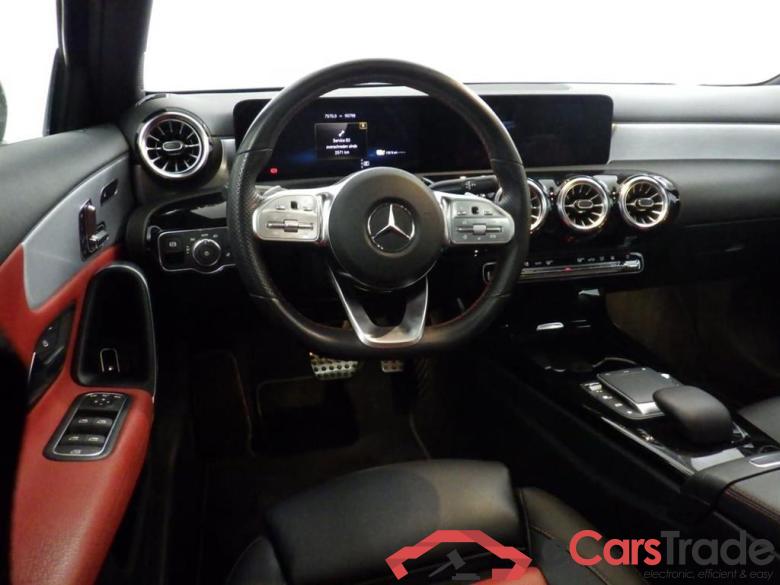 MERCEDES-BENZ A-KLASSE 250 e Bns Sol. AMG #3