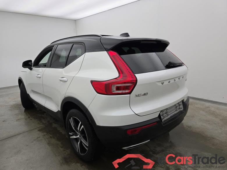 Volvo XC40 T3 Geartronic R-Design 5d #3