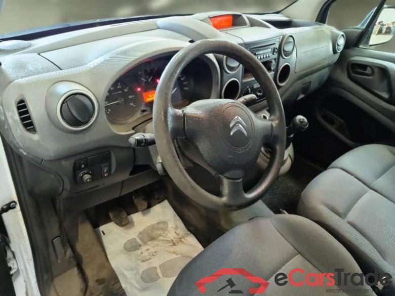 Citroen 8 CITROEN BERLINGO 2015 VEIC FURG 4P 1.6 HDI 90 CLUB VAN #3