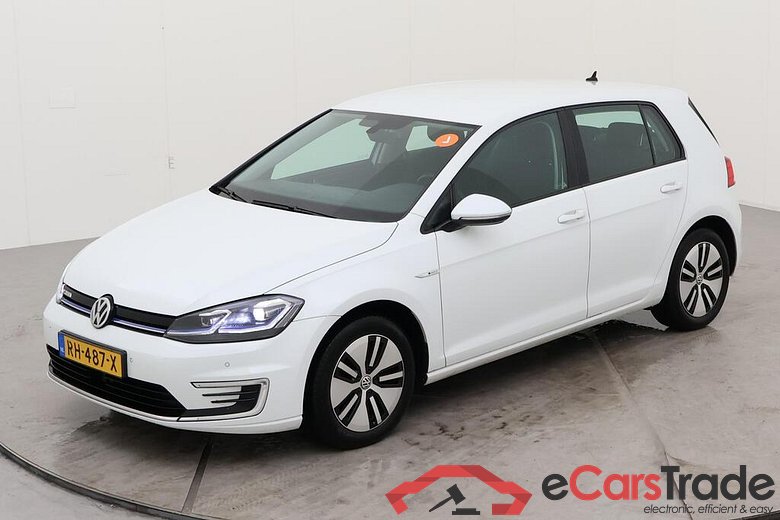 VOLKSWAGEN e-Golf 
