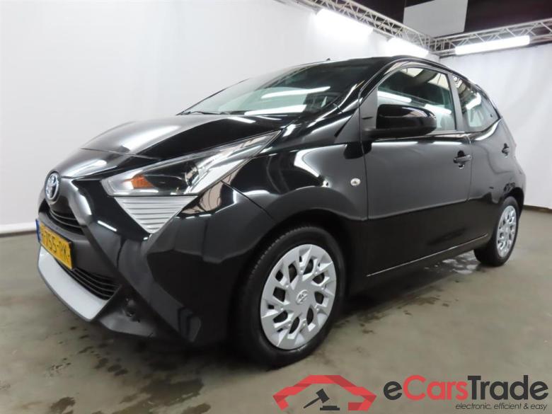 TOYOTA Aygo 1.0 VVT-i x-play #1