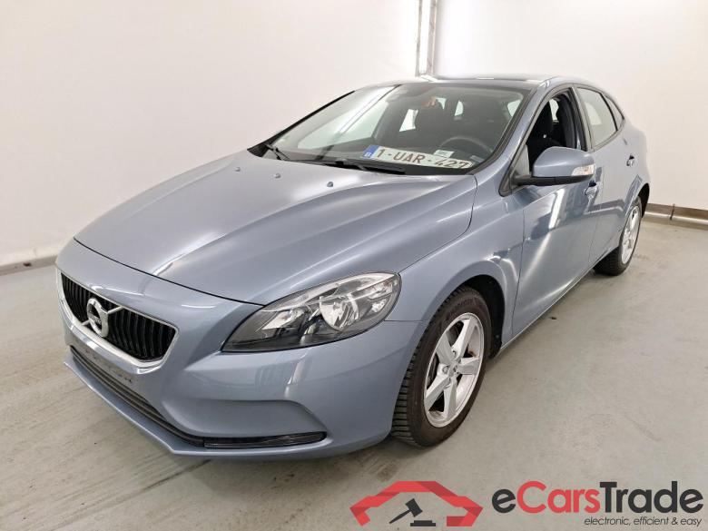 VOLVO V40 DIESEL - 2016 2.0 D2 Eco Kinetic Geartronic STOCK Professional #1