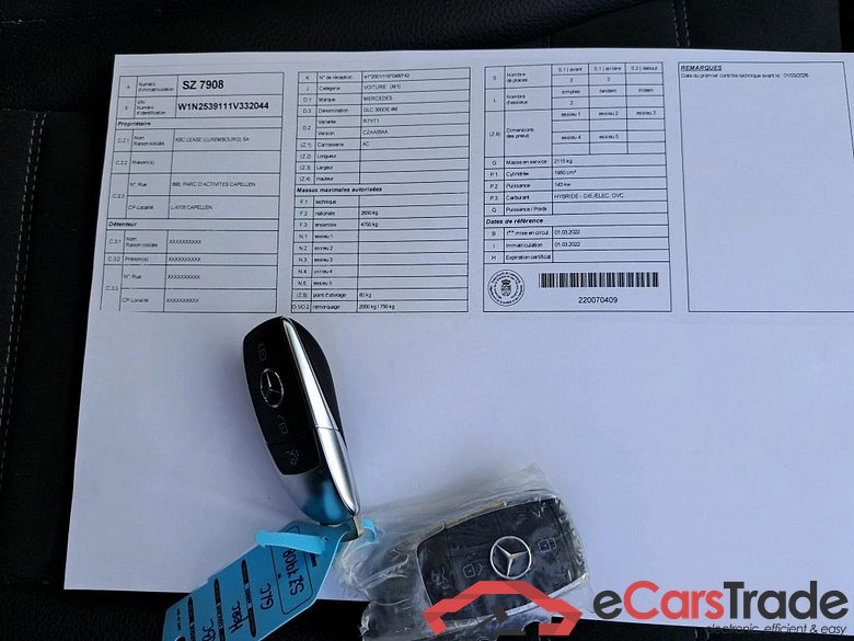 MERCEDES - MER GLC 300 de 306PK DCT 4 MATIC Business Solution AMG & Keyless & With 360 Camera Pack #4