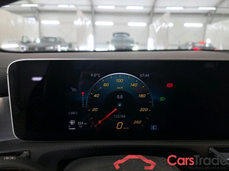 Mercedes CLA 180 d AMG Line MERCEDES-BENZ CLA Coupe / 2019 / 4P / Coupé CLA 180 d AMG Line #6