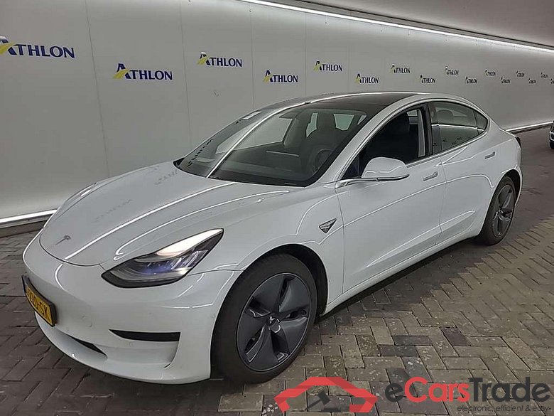 Tesla Model 3 Standard Range Plus RWD 4D 211kW #1