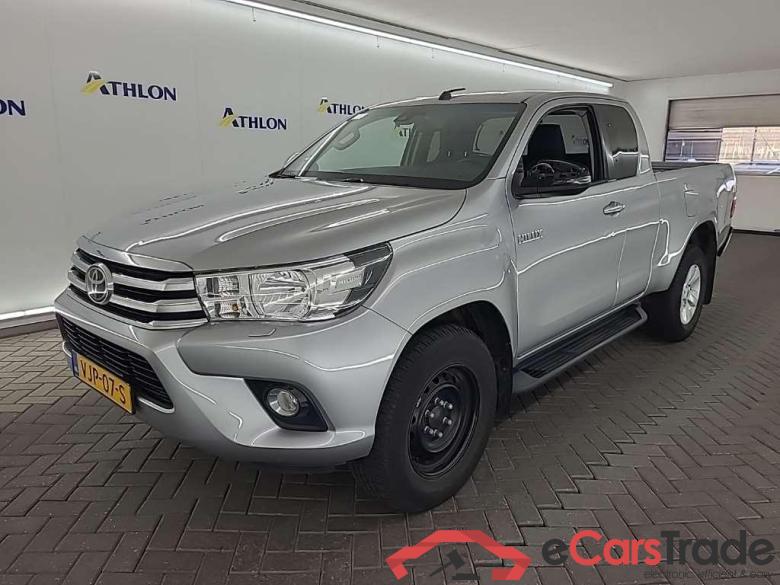 TOYOTA Hilux PU 2.4 D-4D-F 4WD Professional Xtra Cabine 4D 110kW