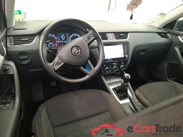 Skoda 1.0 TSI 116 Business(SP) Octavia Combi Business 1.0 TSI 115CV BVM6 E6 #5