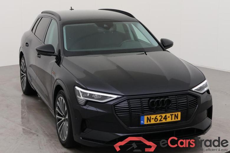 AUDI e-tron  #4