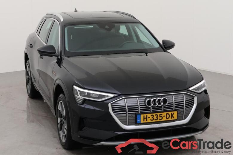 AUDI e-tron  #4