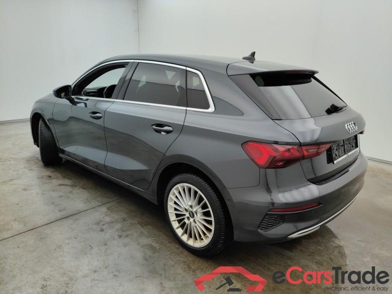 Audi A3 Sportback 2.0 30 TDi 85kW Advanced 5d #3