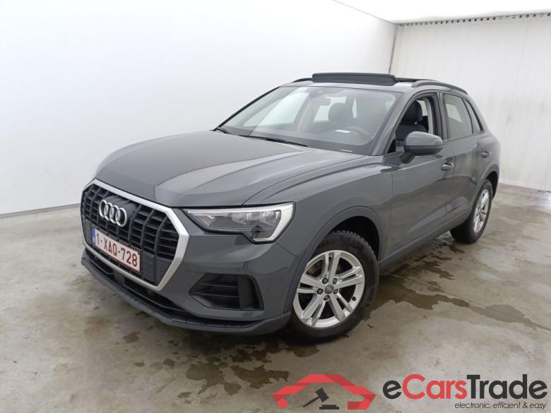 Audi Q3 35 TDI S Tronic Business Edition 5d #4