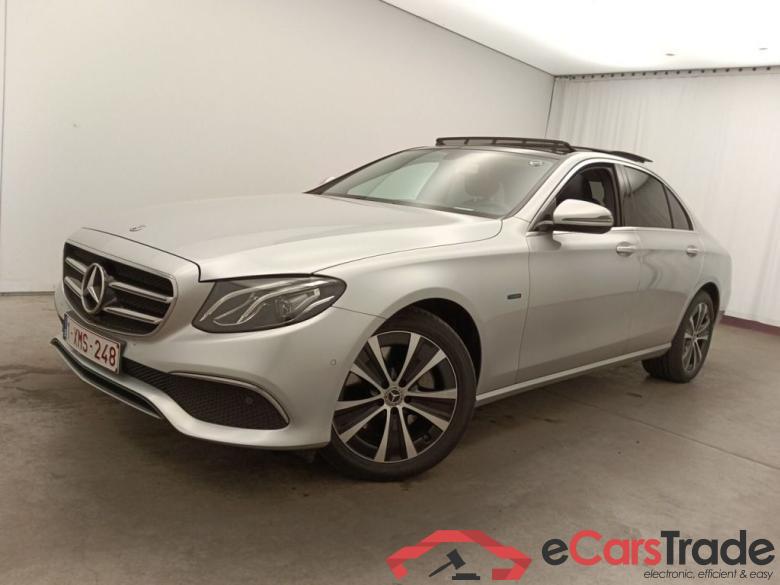 Mercedes-Benz E-Klasse Berline E 300 de Business Solution 4d #4
