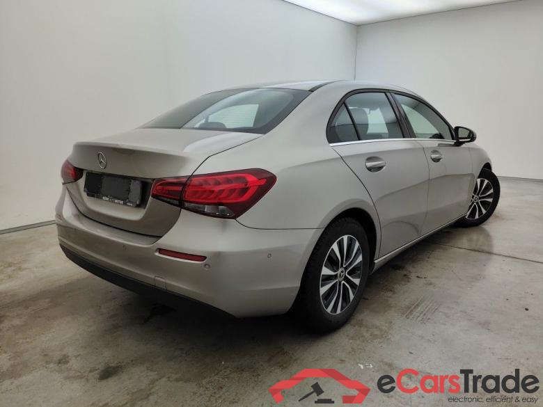 Mercedes-Benz A-Klasse Limousine A 180 d DCT Business Solution 4d #5