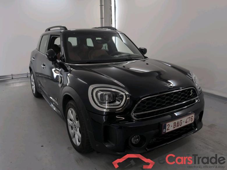 MINI COUNTRYMAN 1.5 COOPER S E 4WD AUTO Visibility Driving Assist Plus Comfort Plus Mirror #2