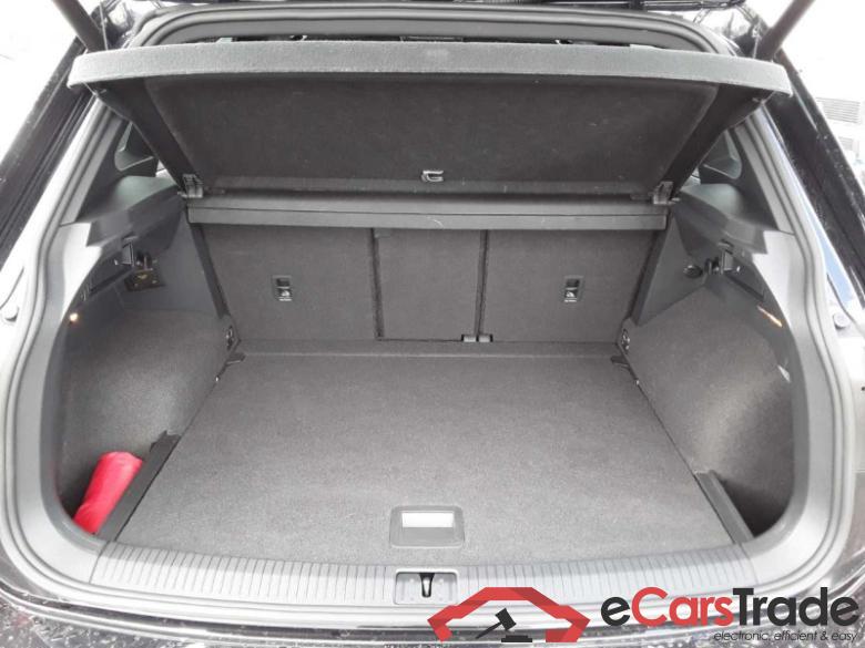 Volkswagen Tiguan (AX1)(07.2020->2024) DE - SUV5 2.0 TDI BMT/Start-Stopp EU6d, R-Line 4Motion (EURO 6d), (Facelift) 2020 - 2023 #6
