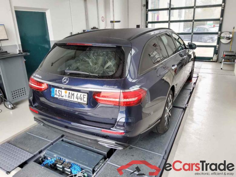 Mercedes-Benz E -Klasse T-Modell (BM 213)(06.2016->) DE - Kb5 E 300 de EU6d, T de Avantgarde 4Matic (EURO 6d), (Facelift) 2020 - 2023 #3