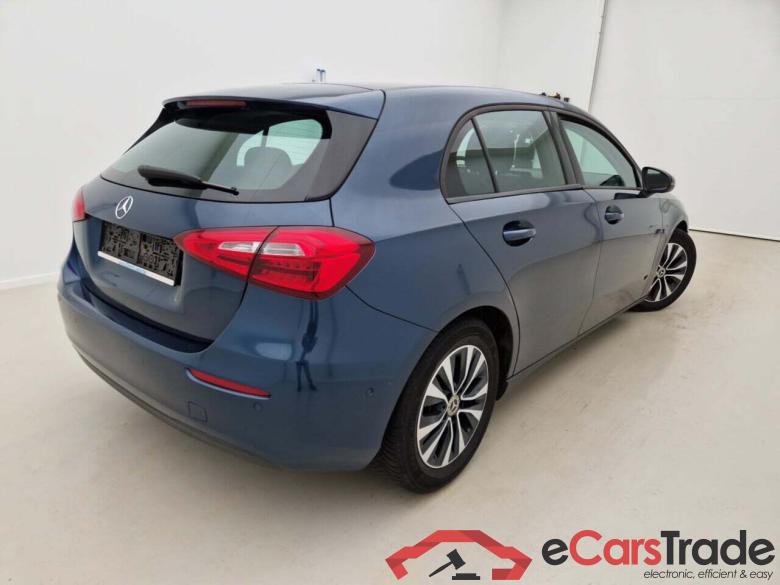 Mercedes A 180d Widescreen Navi KeylessGo Camera Klima PDC ... #3