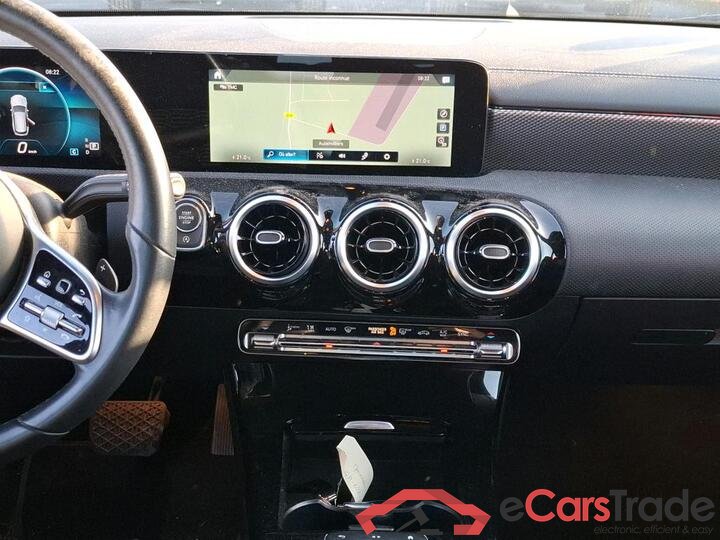 Mercedes CLA 200d SB Aut. LED-Xenon Widescreen Navi 1/2 Sport-Leather KeylessGo Camera Klima PDC ... #6