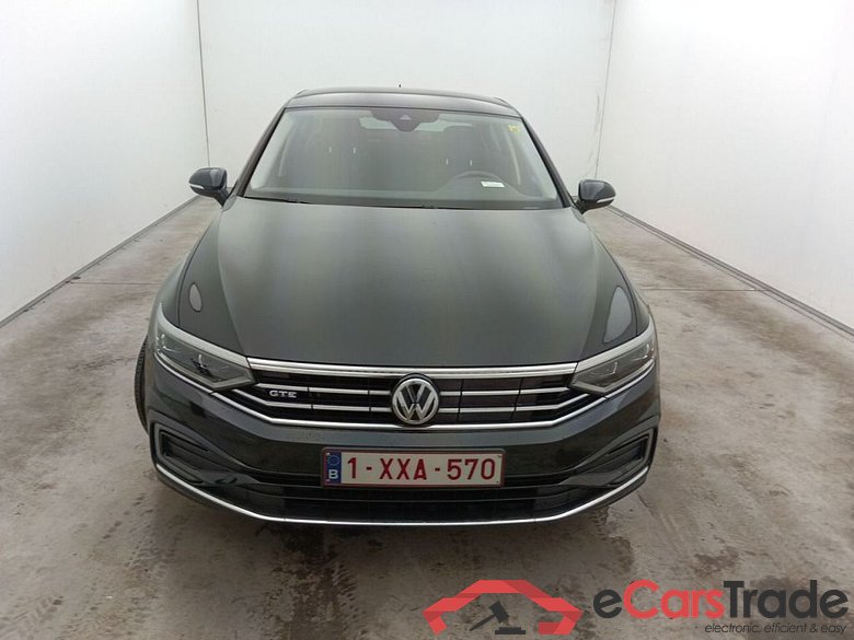 Volkswagen Passat 1.4 TSI GTE Business DSG 4d