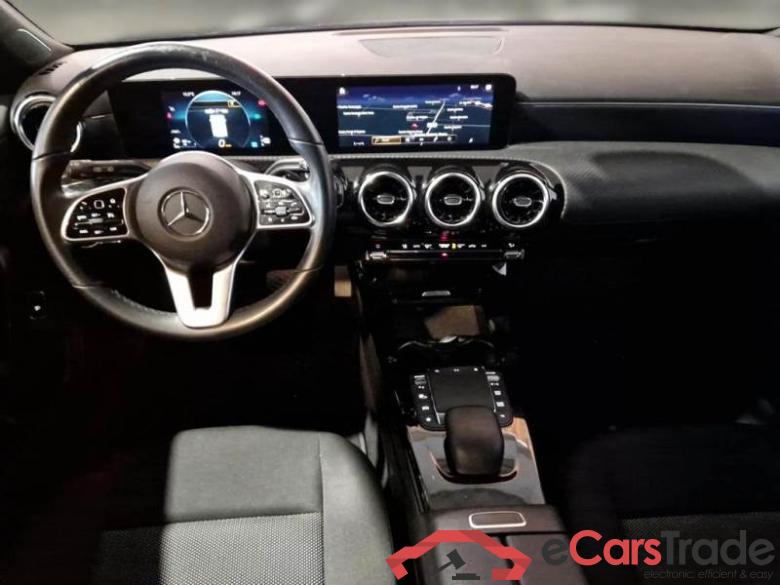 Mercedes 60 MERCEDES-BENZ CLA SHOOTING BRAKE / 2019 / 5P / STATION WAGON CLA 180 D AUTOMATIC BUSINESS EXTRA #3