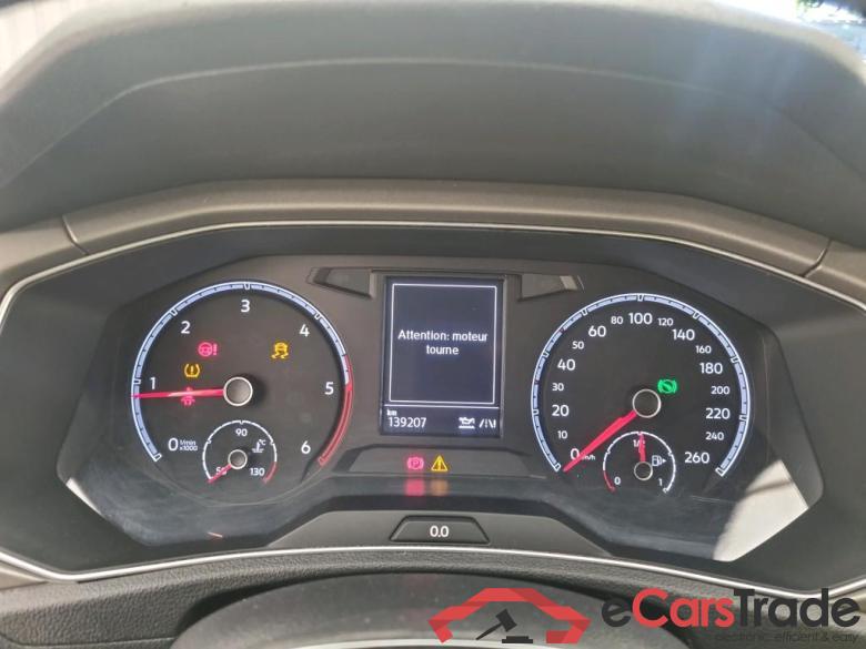 Volkswagen 2.0 TDI 150 LOUNGE DSG7 VOLKSWAGEN T-Roc / 2017 / 5P / SUV 2.0 TDI 150 LOUNGE DSG7 #6