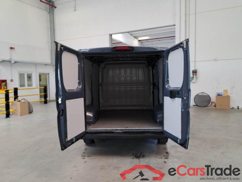 Peugeot 134 PEUGEOT BOXER / 2014 / 4P / FURGONE 330 L1H1 2.2 BLUEHDI 120CV SeS #5