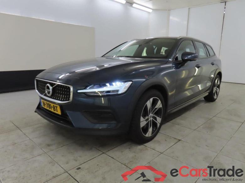 VOLVO V60 CROSS COUNTRY 2.0 T5 AWD #1