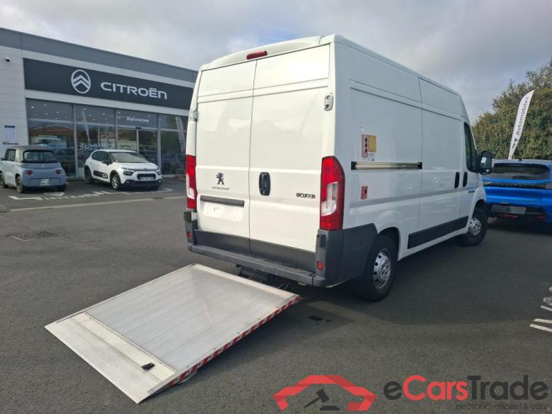 Peugeot BLUEHDI 110 PREMIUM 333 L2H2 PEUGEOT Boxer / 2014 / 4P / Fourgon tôlé BLUEHDI 110 PREMIUM 333 L2H2 #3