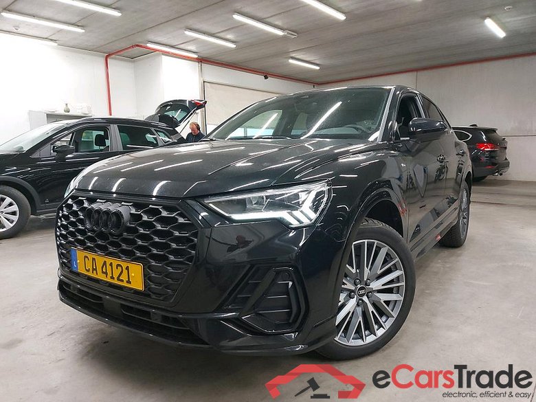 AUDI - AUD Q3 SB 35 TDI 150PK S-Tronic S line Pack Premium & Cruise Control & Rear Camera #1