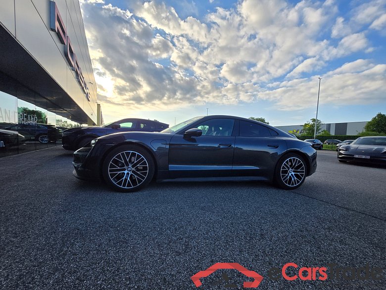 PORSCHE Taycan Taycan (MY22) #1