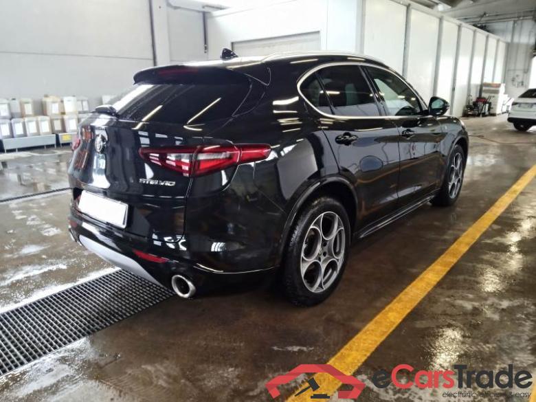 AlfaRomeo 74 ALFA ROMEO STELVIO / 2017 / 5P / SUV 2.2 TURBO DIESEL 210CV TI AT8 Q4 #2