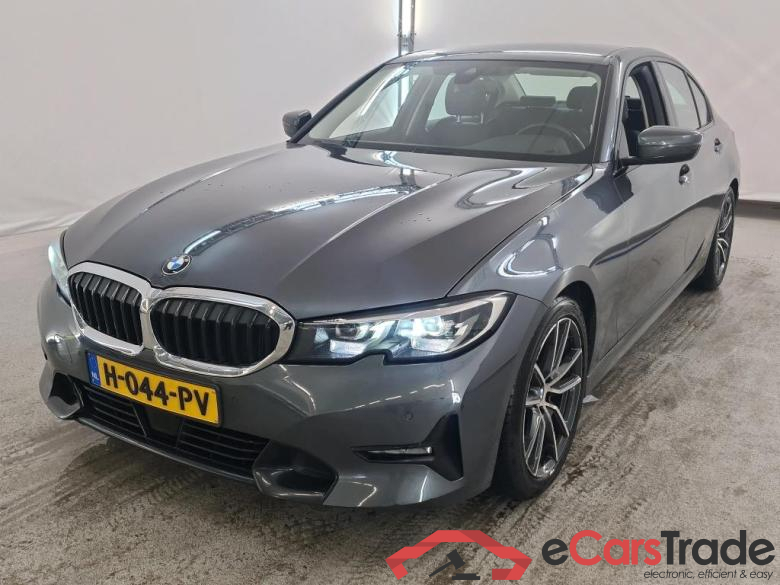 BMW 3 Serie Sedan '18 BMW 3 Serie Sedan 320iA Corporate Executive 4d