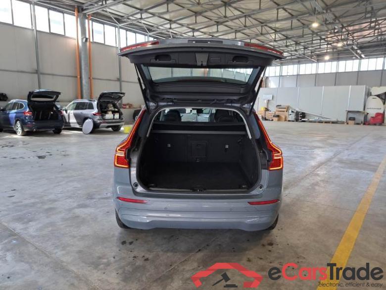 Volvo 3 VOLVO XC60 / 2021 / 5P / SUV B4 D AWD AUTOMATICO MOMENTUM #5